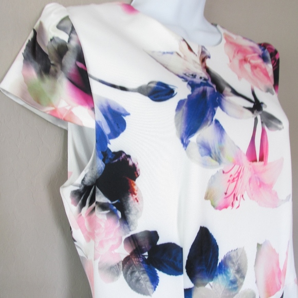 *SOLD* Betsey Johnson Dress Floral Print Cap - Picture 3 of 8